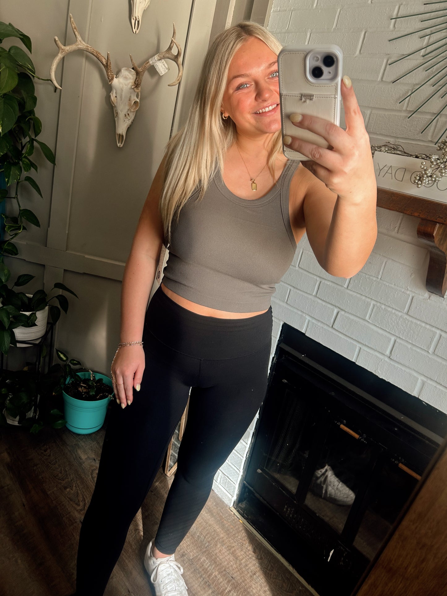 Seamless Cropped Tank Top/ Built in Bra