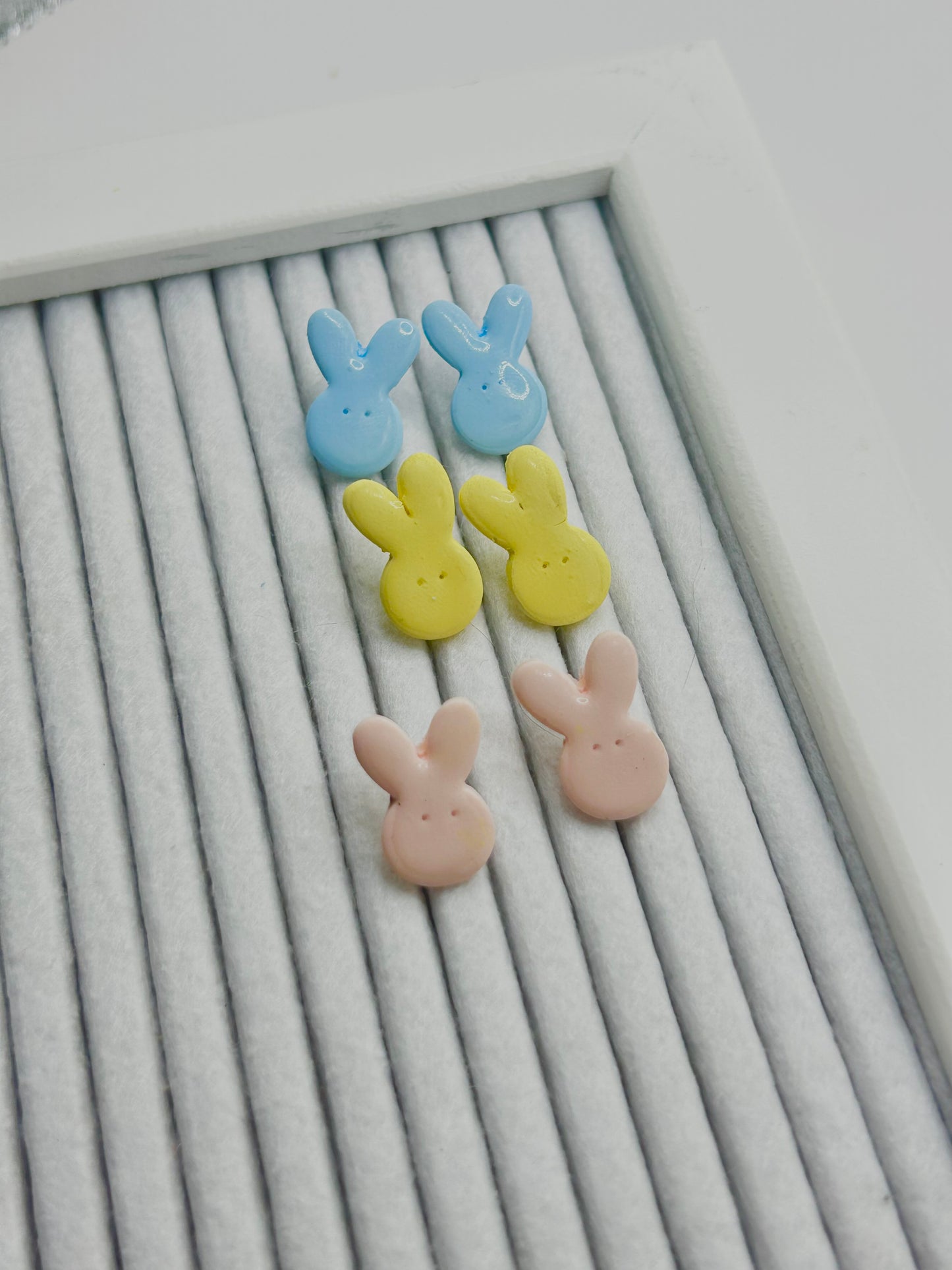 Peep Stud 3 Pack